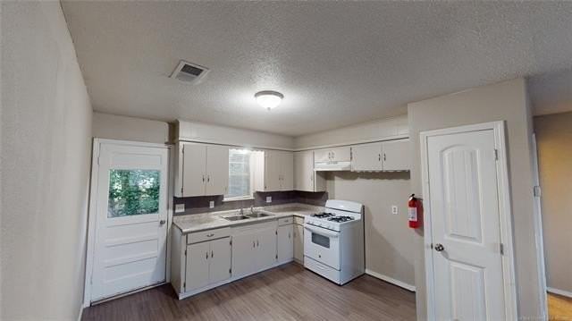 503 E Main St #503 - Photo 3 of 10