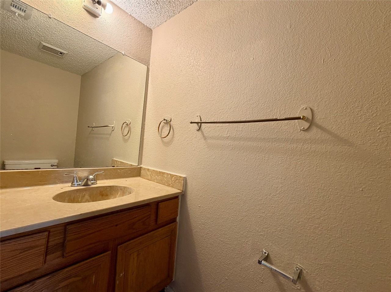 3069 Olympia Dr - Photo 7 of 21