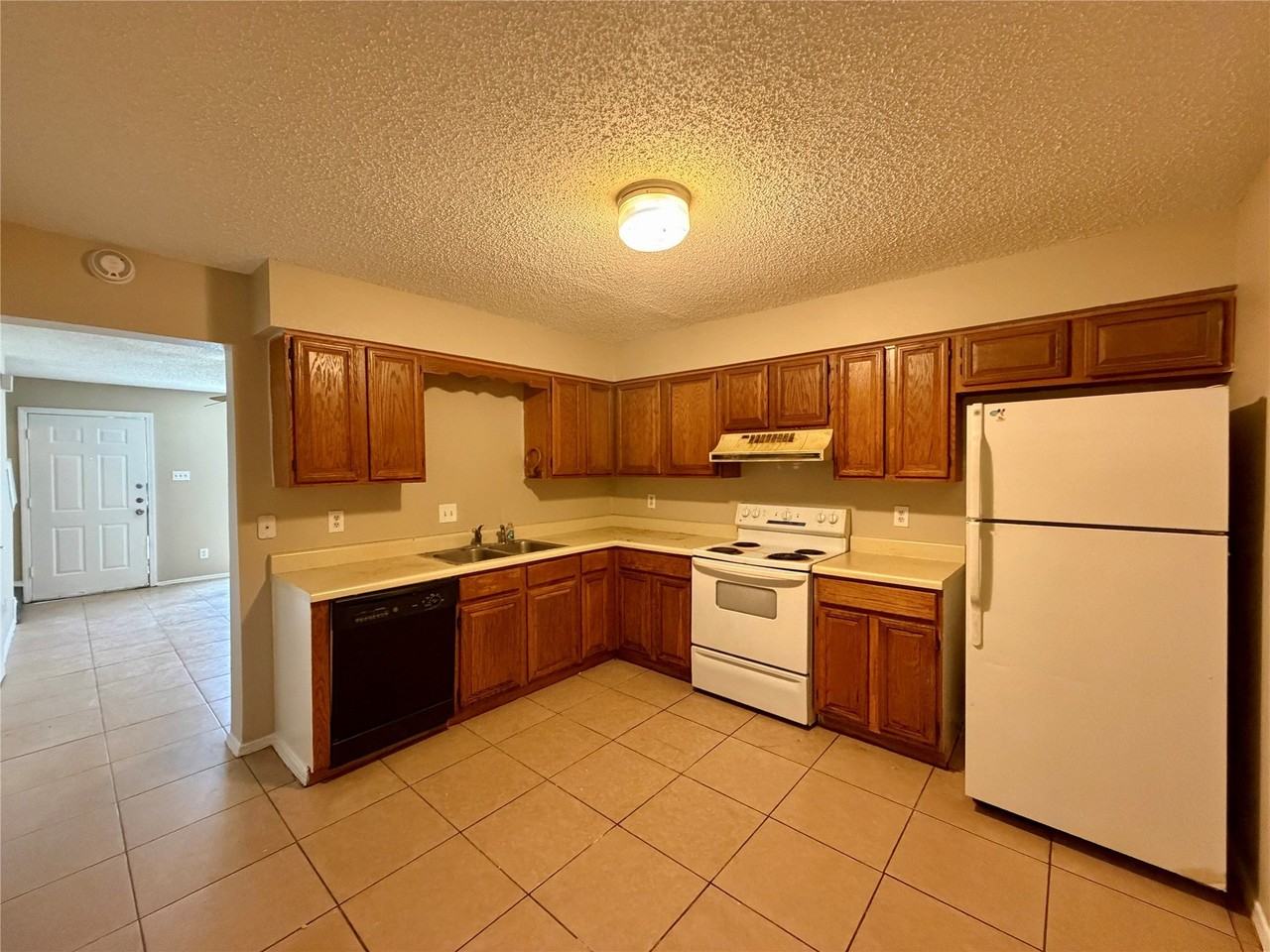 3079 Olympia Dr - Photo 6 of 22
