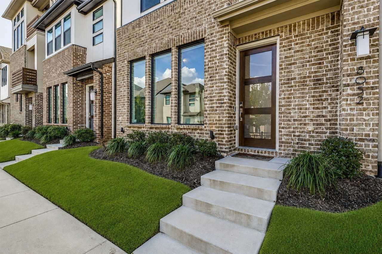 8052 Zeppos Dr - Photo 2 of 18
