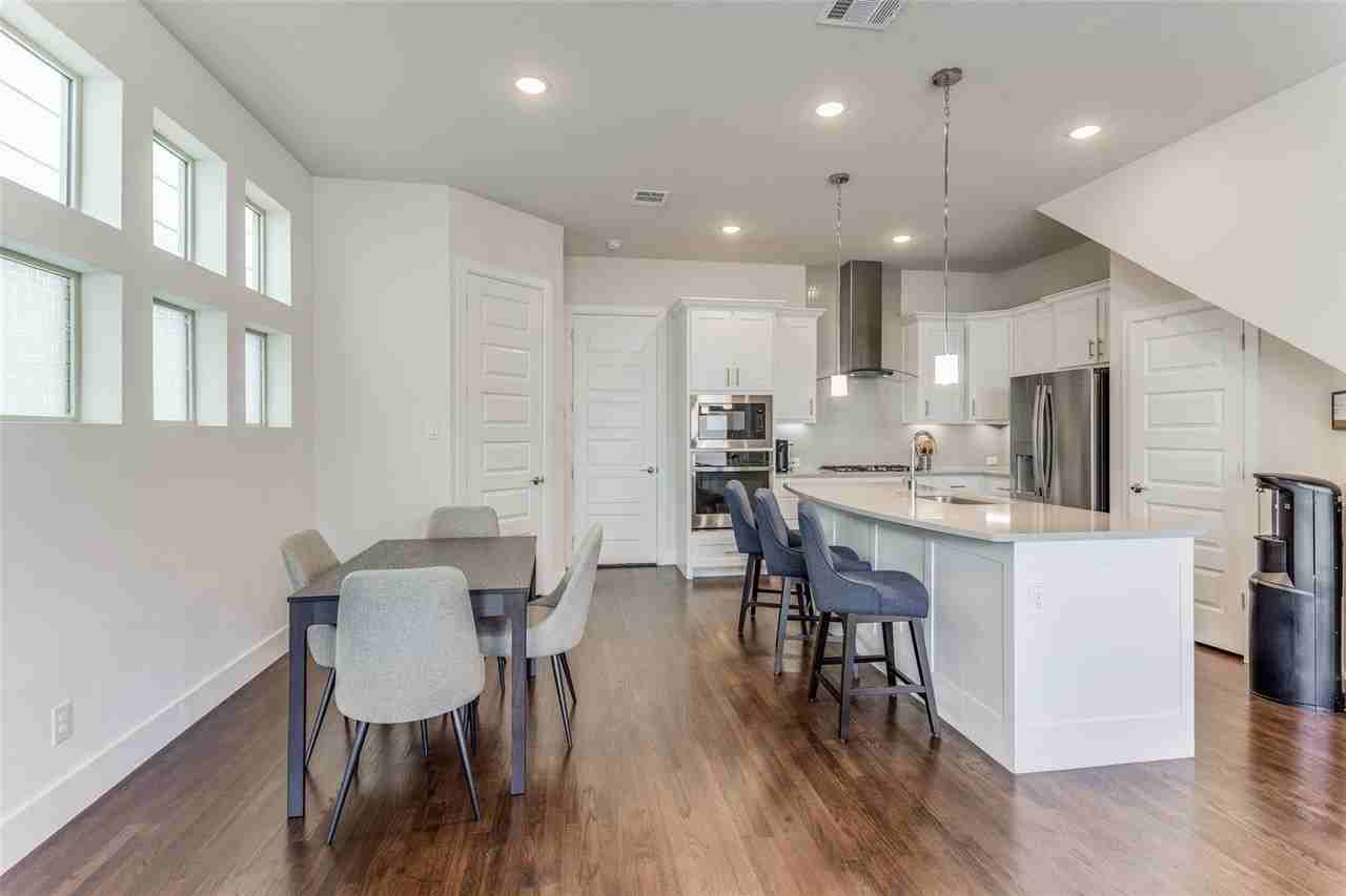 8052 Zeppos Dr - Photo 7 of 18