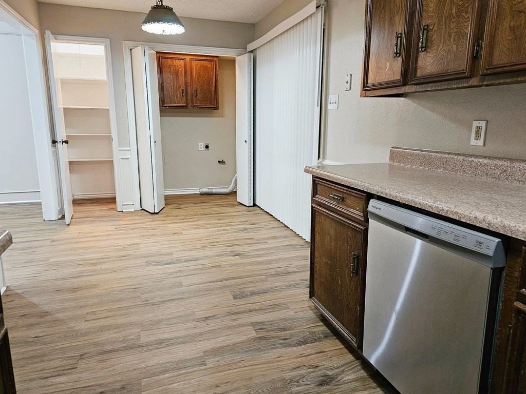 309 Christie Ct - Photo 5 of 12
