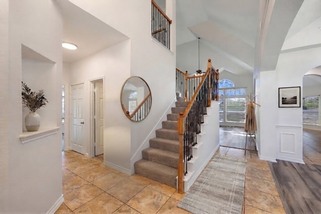 11208 Whispering Brook Ln - Photo 6 of 33