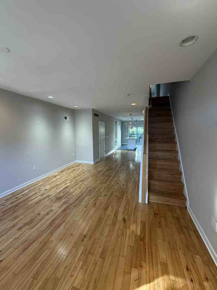 2615 Dickinson St #1 - Photo 2 of 15