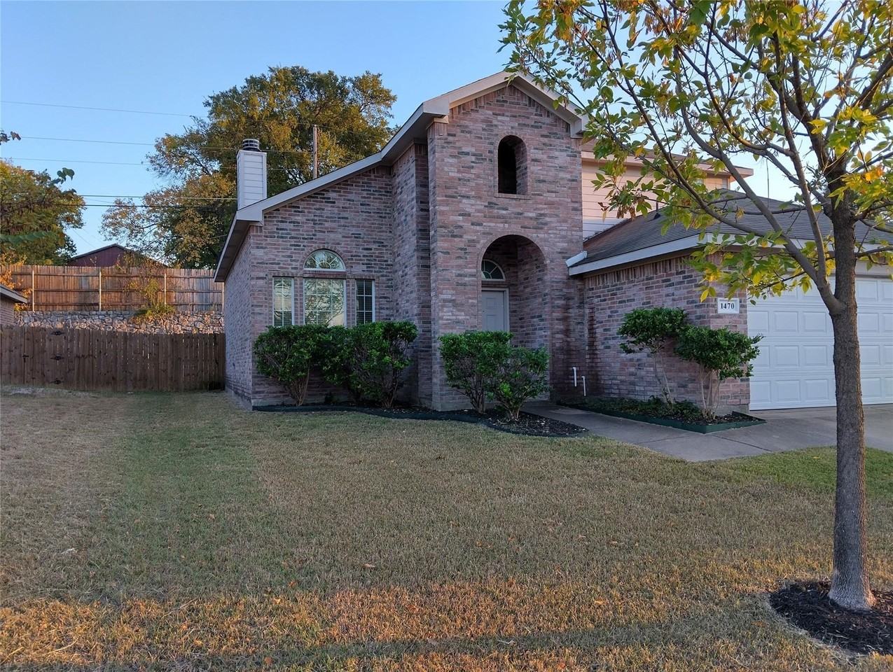 1470 Sax Leigh Dr - Photo 2 of 5