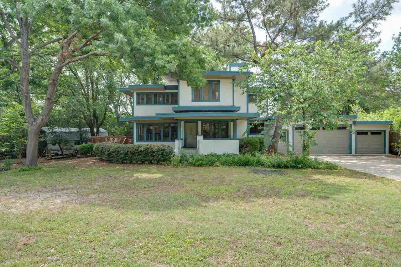 1301 Dublin St - Photo 2 of 34