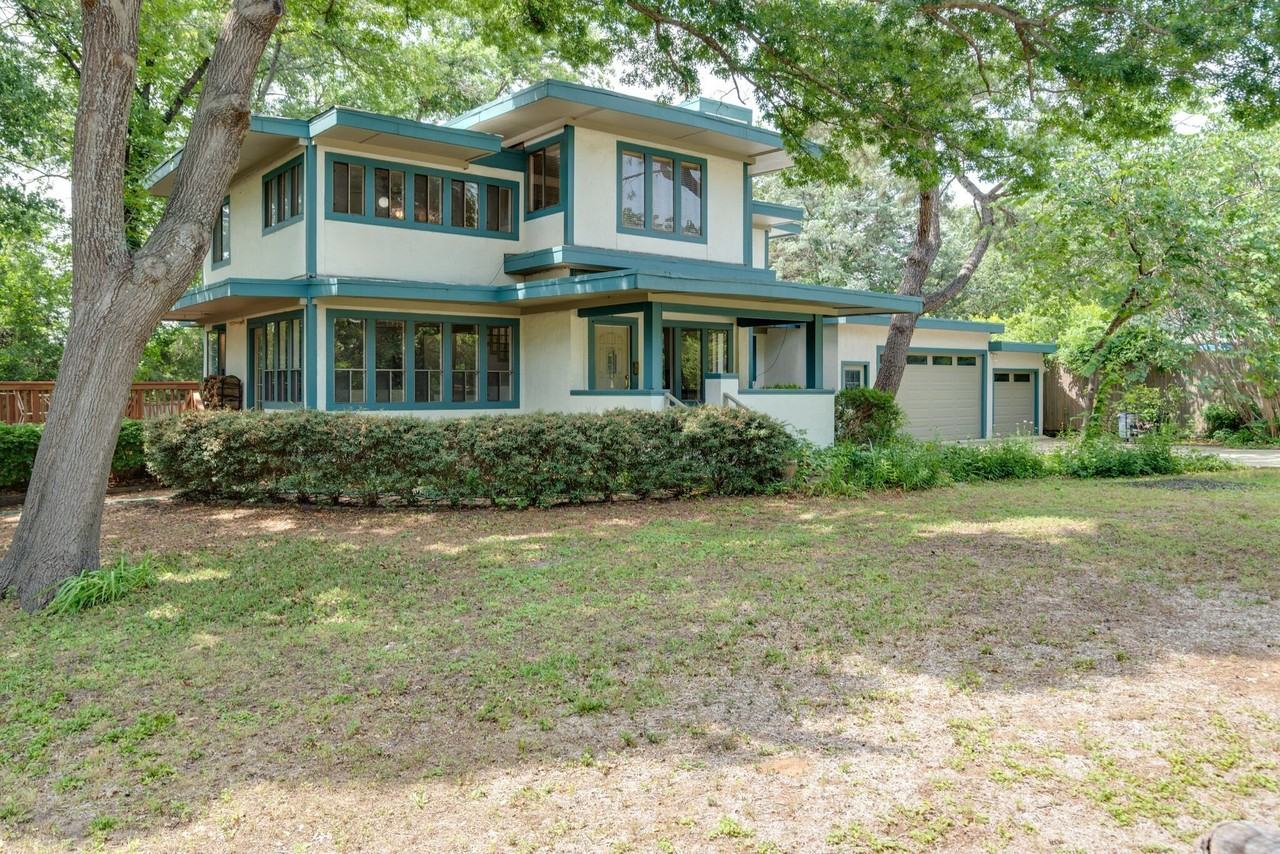 1301 Dublin St - Photo 3 of 34
