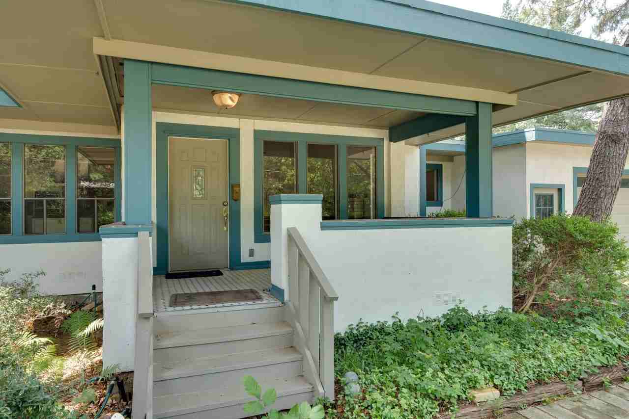 1301 Dublin St - Photo 4 of 34