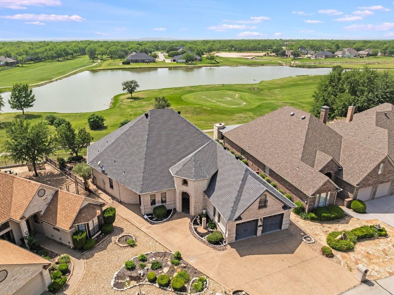 9520 Nutcracker Ct - Photo 2 of 40