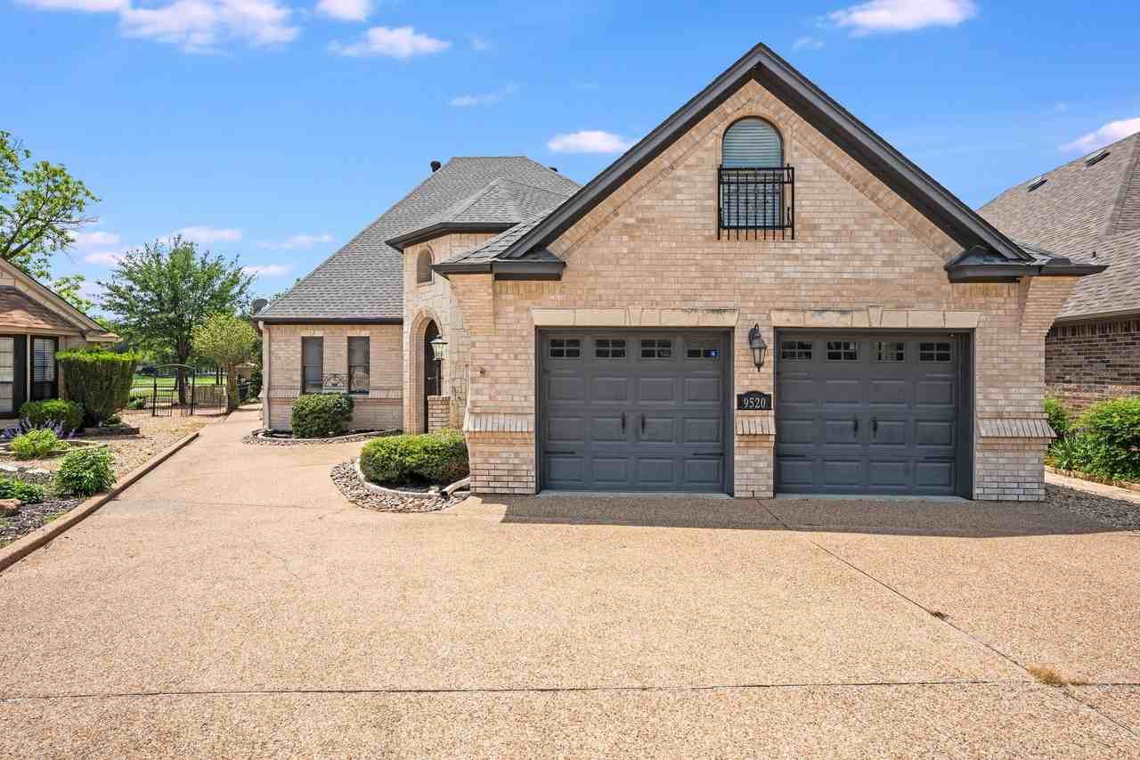 9520 Nutcracker Ct - Photo 4 of 40