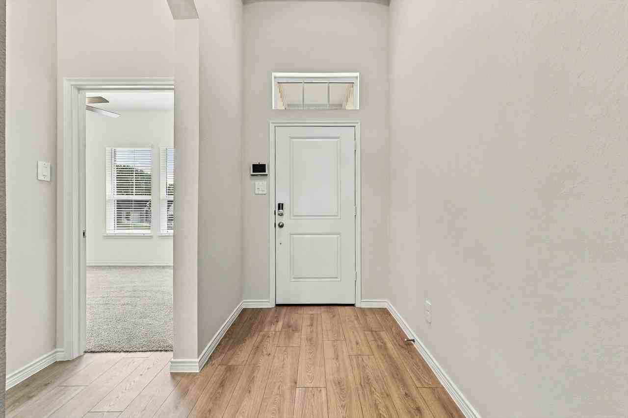 1705 Patricia Dr - Photo 3 of 37