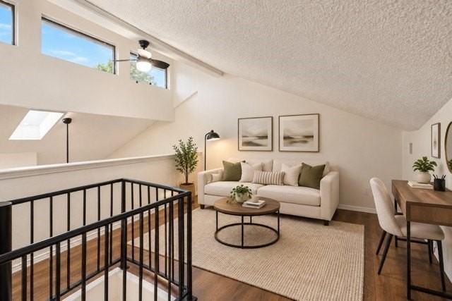 213 Hood St - Photo 6 of 17