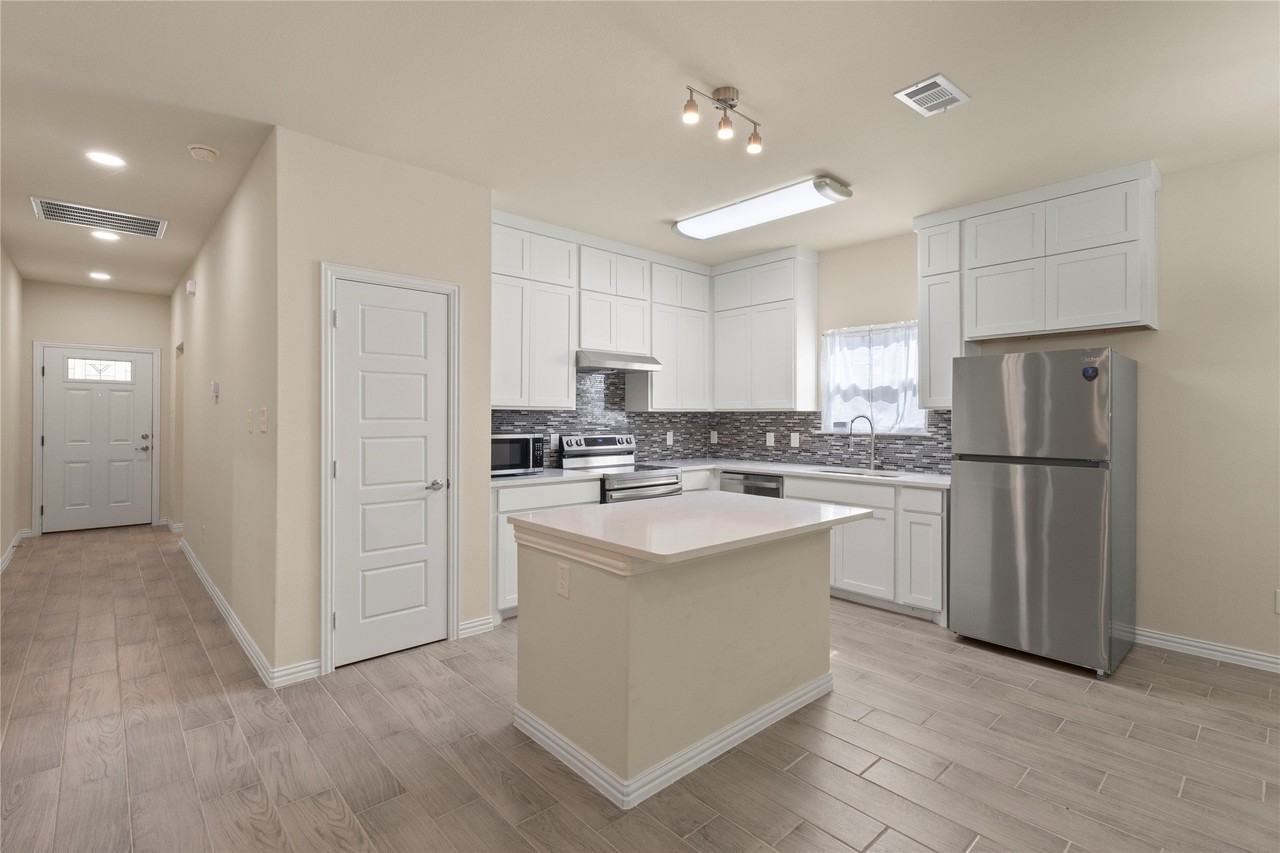 2959 Simpson Stuart Rd - Photo 5 of 16