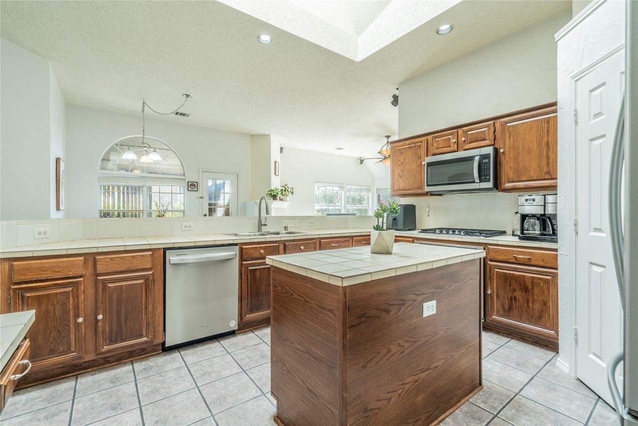 3112 Trailwood Ln - Photo 5 of 18