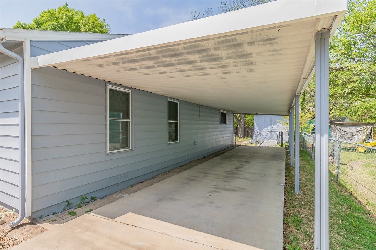 5108 Lyndon Dr - Photo 4 of 40