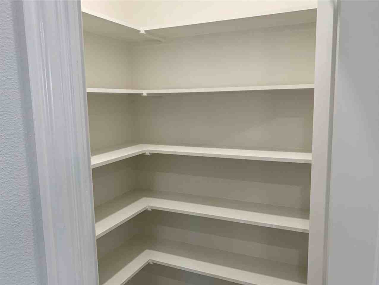 1428 Summit View Ln - Photo 5 of 13
