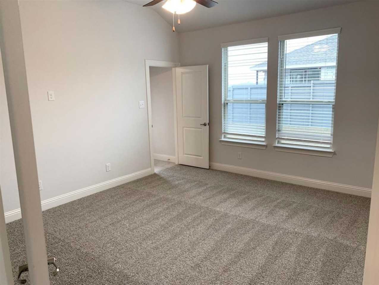 1428 Summit View Ln - Photo 6 of 13