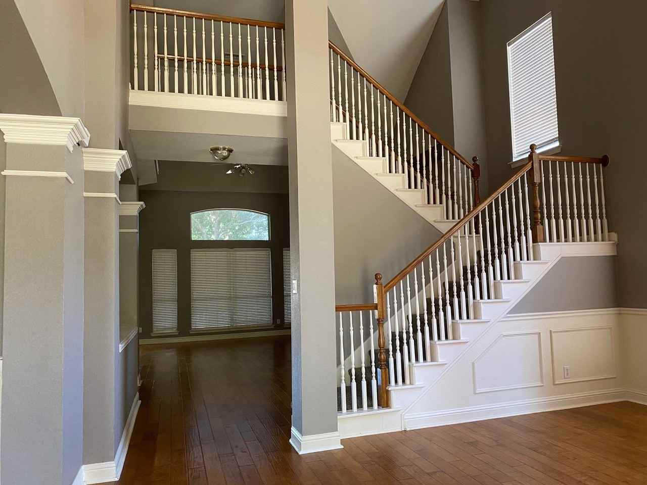 2011 Glen Manor Rd - Photo 4 of 36