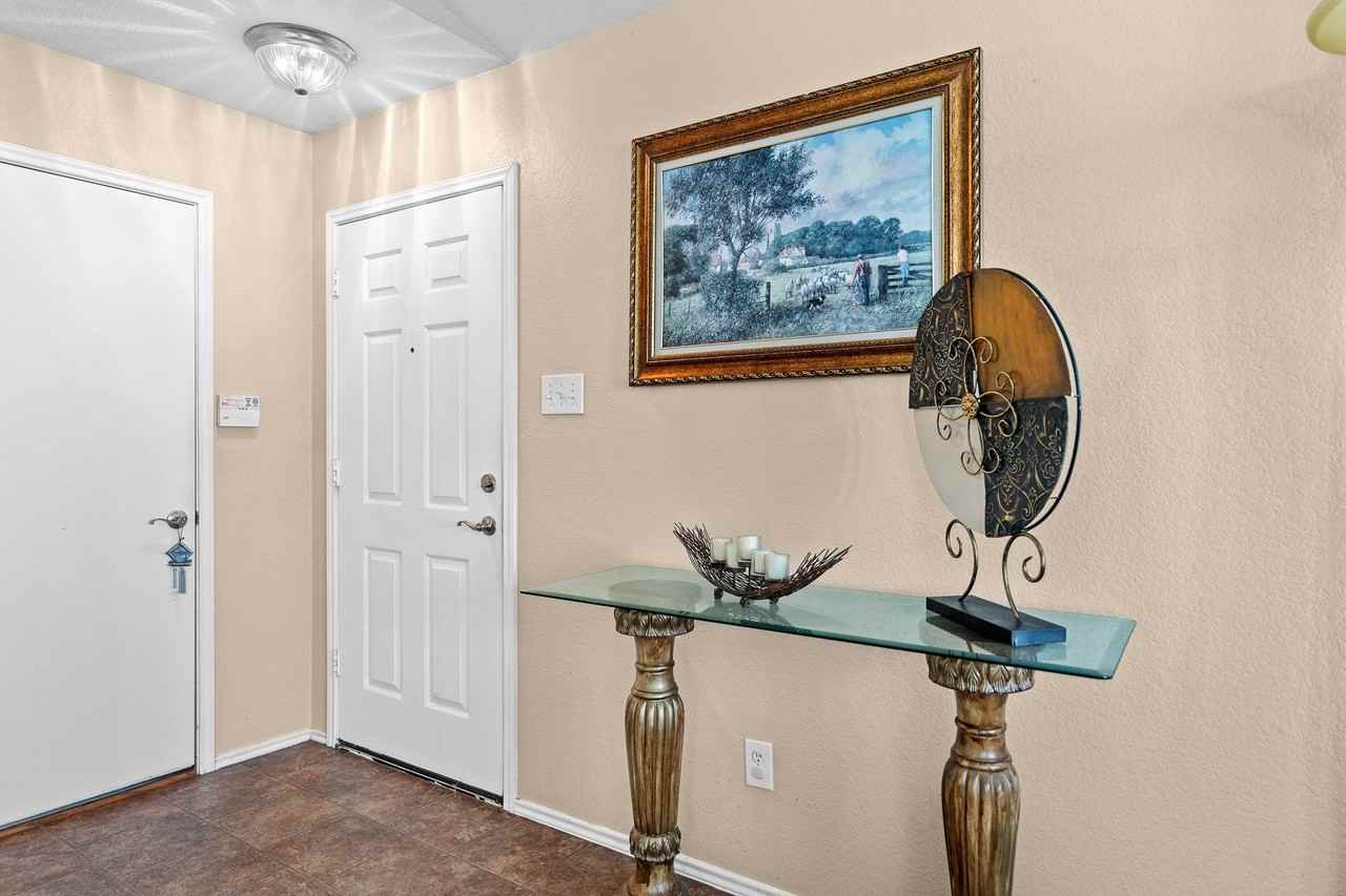 729 Pheasant Rd - Photo 2 of 18
