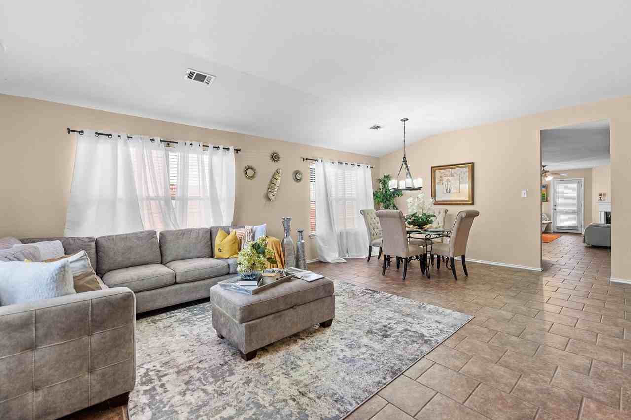 729 Pheasant Rd - Photo 7 of 18