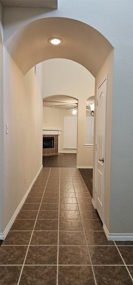 1117 Caudle Ln - Photo 2 of 21