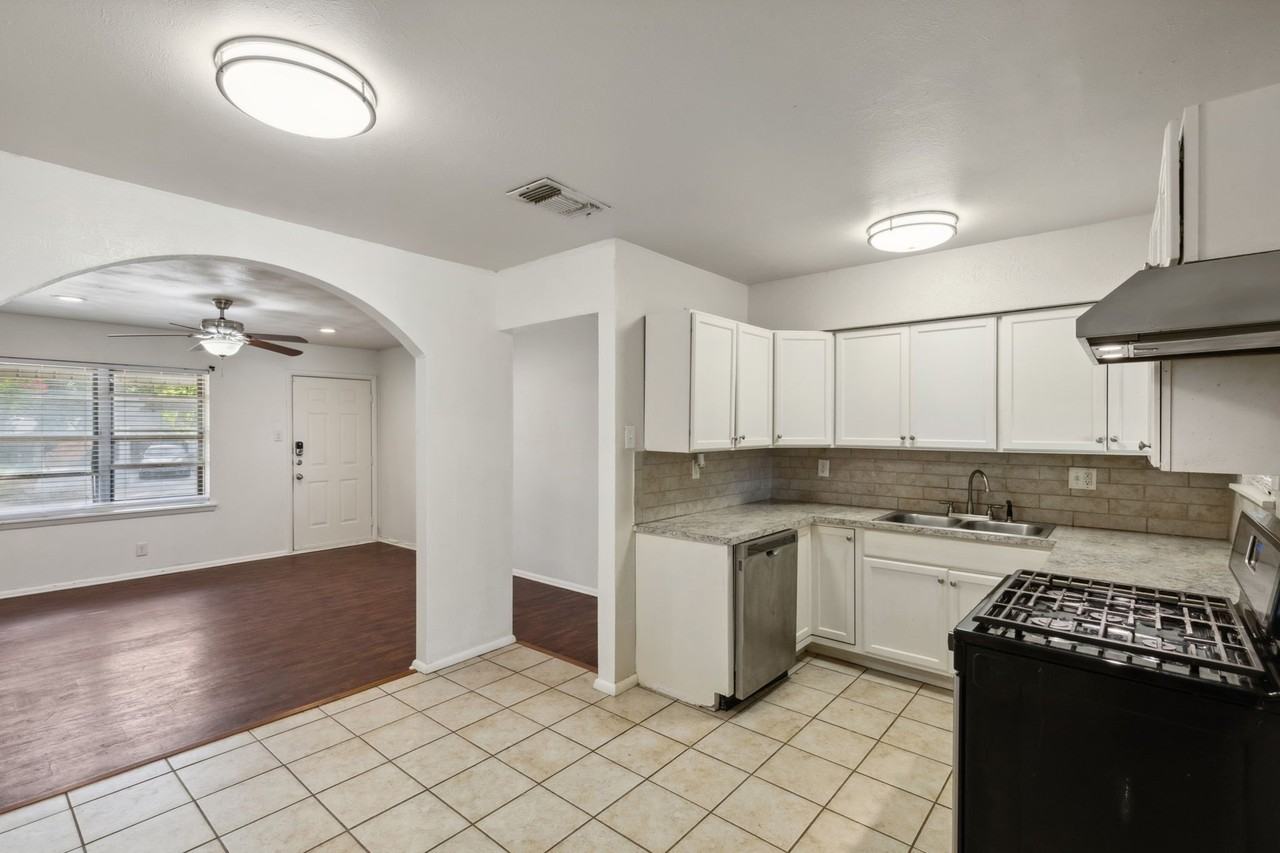 809 Helen Dr - Photo 6 of 25