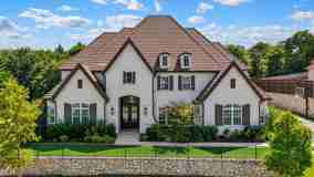 809 Charleston Dr - Photo 1 of 1