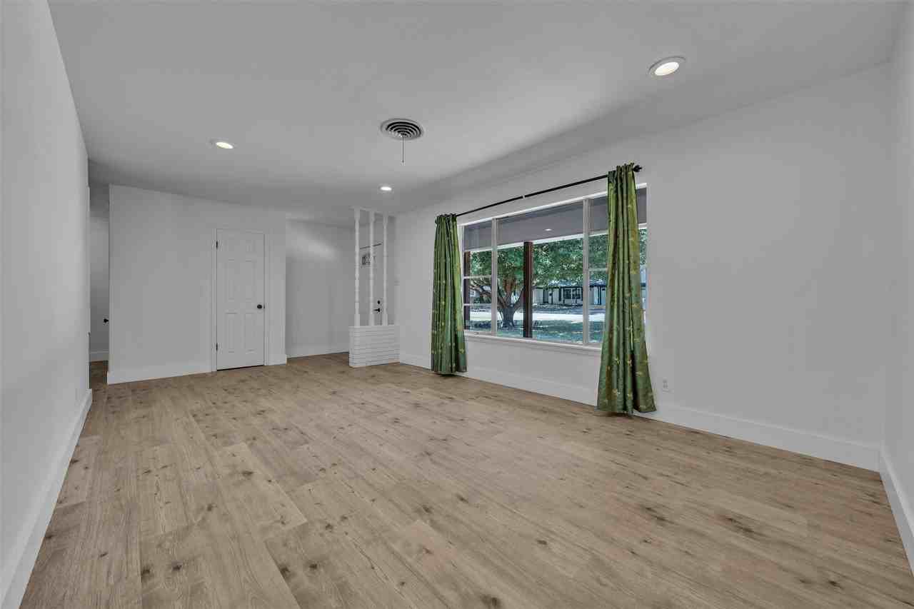 5745 Wimbleton Way - Photo 3 of 26