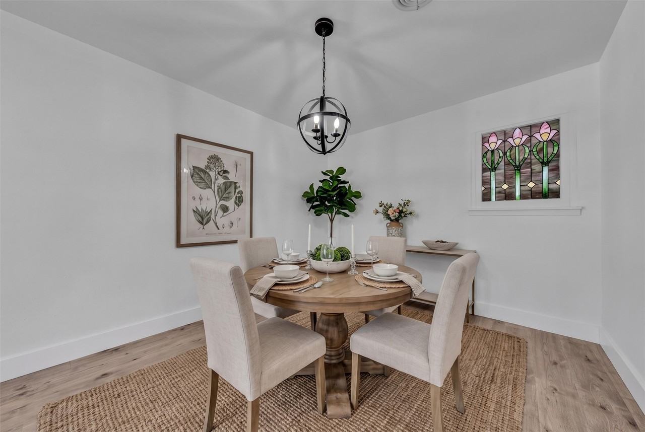 5745 Wimbleton Way - Photo 6 of 26