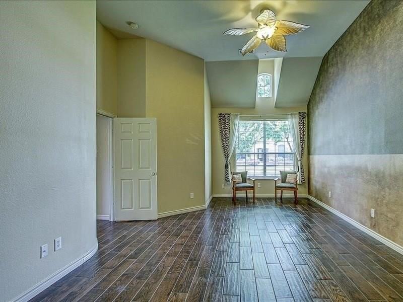 1617 Thompson Dr - Photo 6 of 13