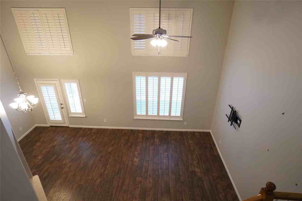 8609 Heather Ridge Dr - Photo 6 of 12