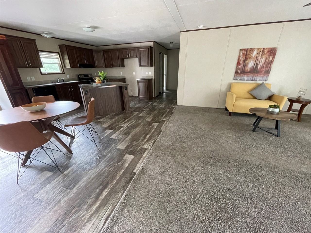 9505 Janet - Photo 7 of 13