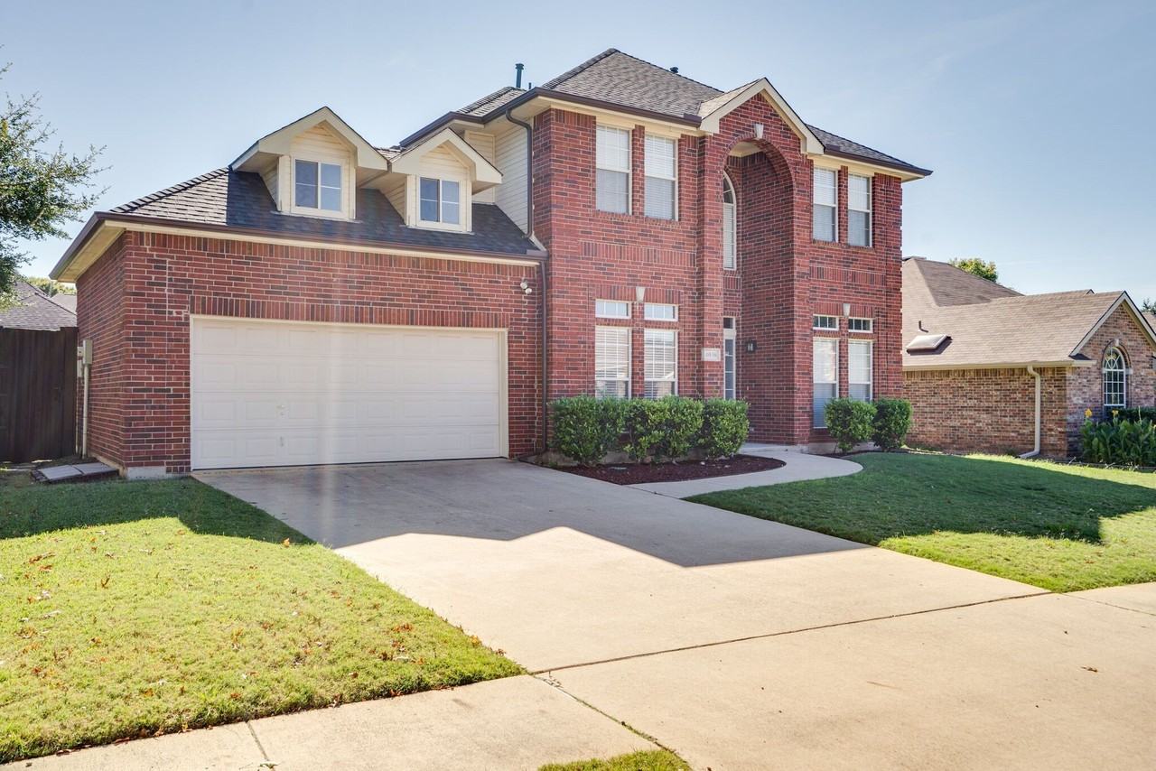 4036 Christopher Way - Photo 2 of 29