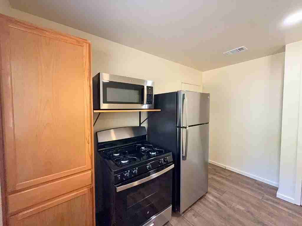 615 Crane Dr - Photo 7 of 18