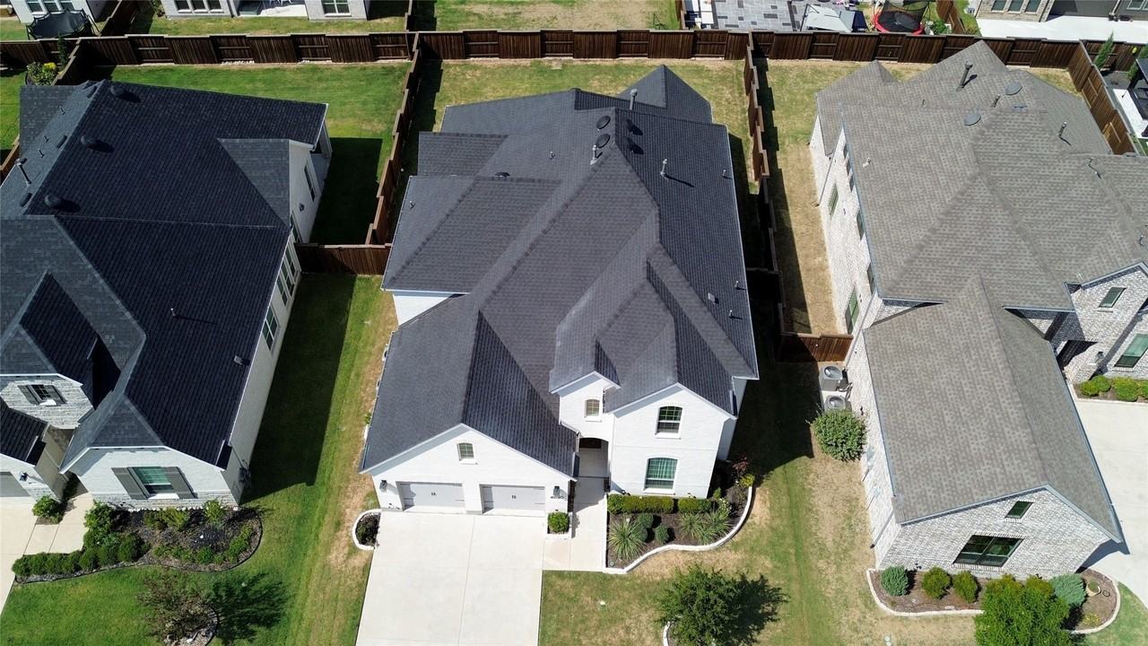4550 Mayfield Dr - Photo 4 of 34