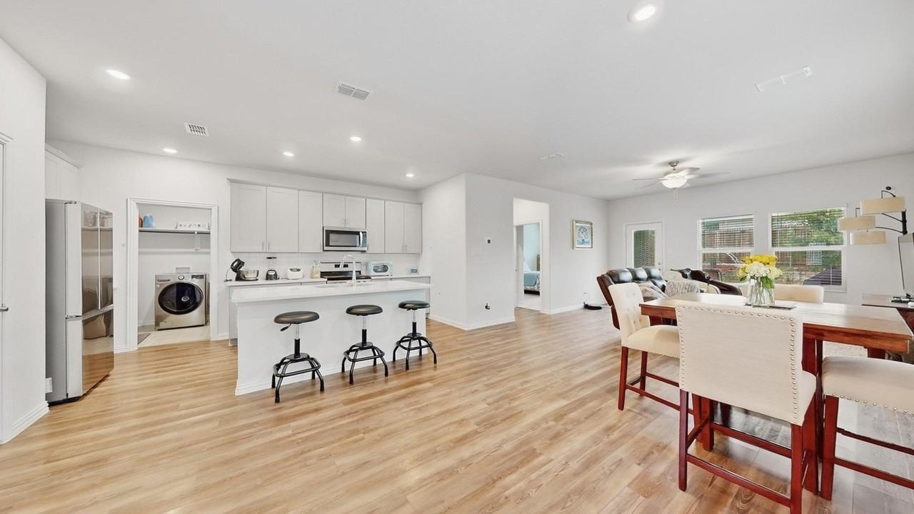 2108 River Pine Rd - Photo 7 of 40