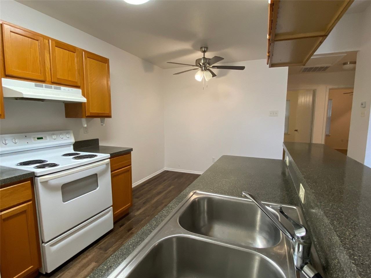 641 Woodard Ave #C - Photo 4 of 21