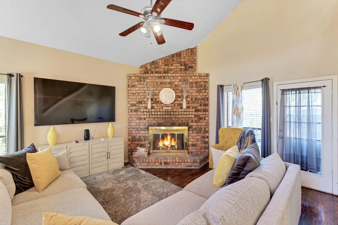 4018 Smartt St - Photo 6 of 30