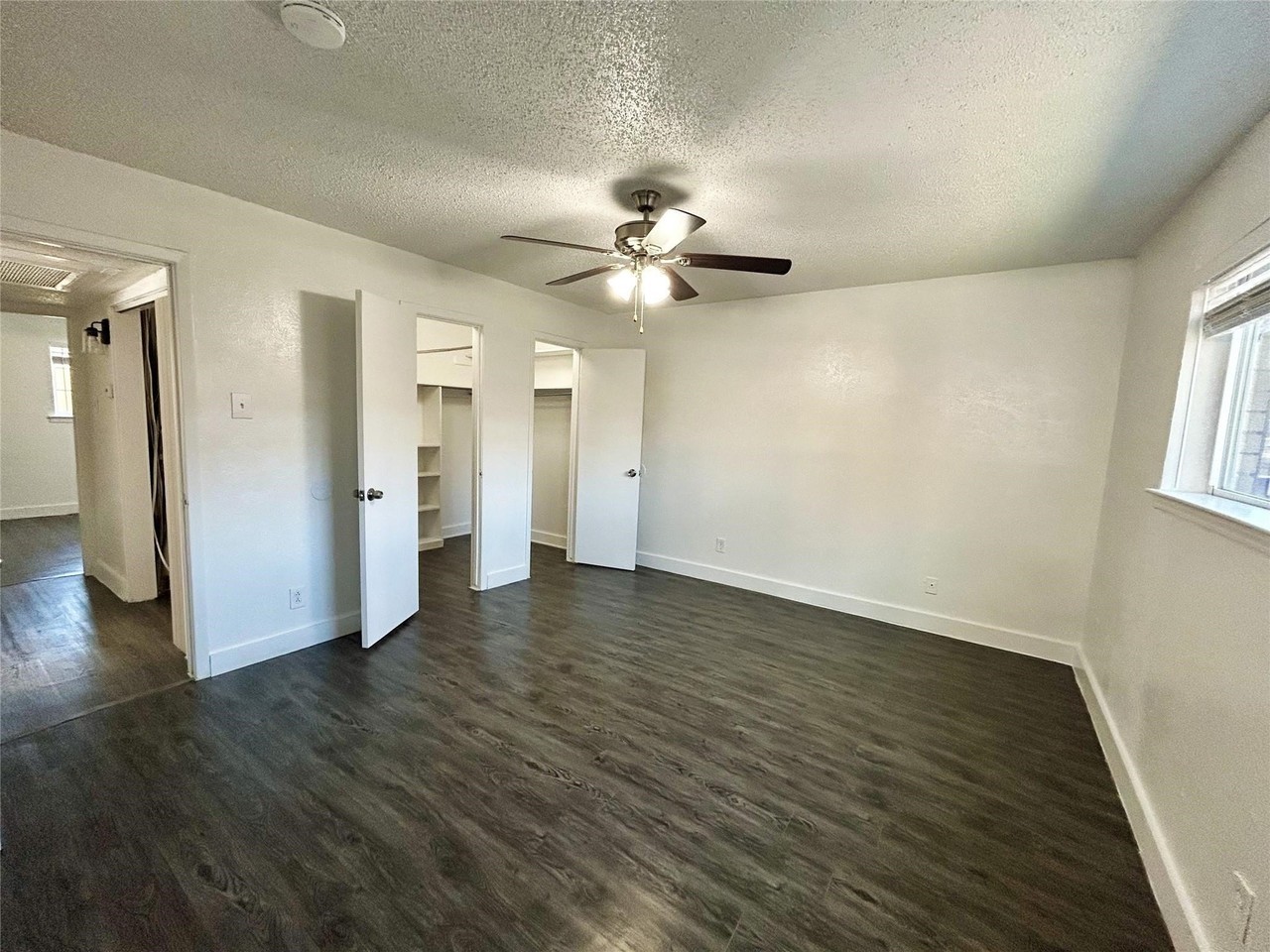 3616 Parkridge Dr #108 - Photo 4 of 13