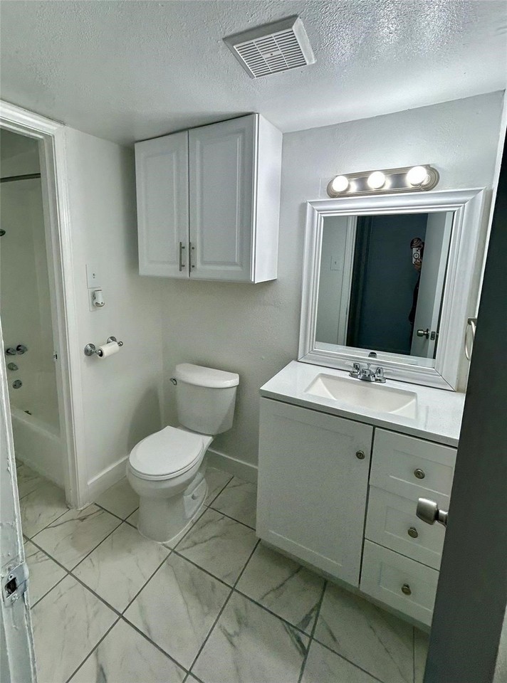 3616 Parkridge Dr #108 - Photo 7 of 13