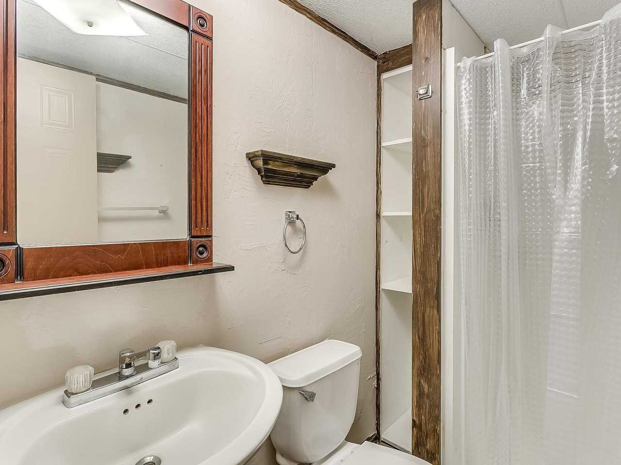 1802 Whispering Oaks St - Photo 5 of 25
