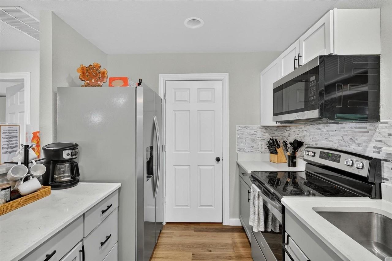 4606 County Road 408 - Photo 6 of 15