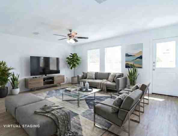 7124 Landings Edge Rd - Photo 5 of 11