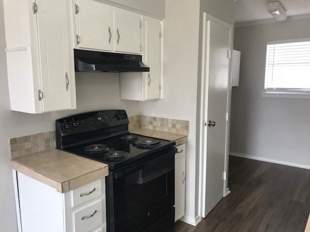 3110 Leanne St - Photo 5 of 12