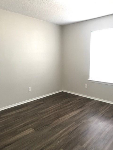 3110 Leanne St - Photo 6 of 12