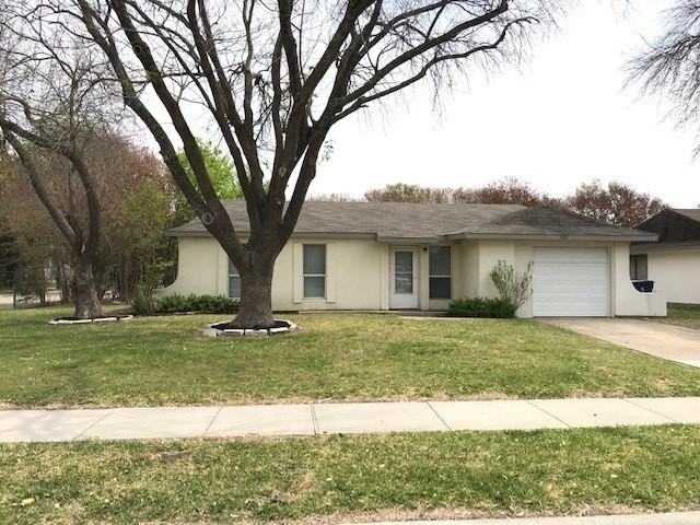 1601 Meridian Way - Photo 3 of 16