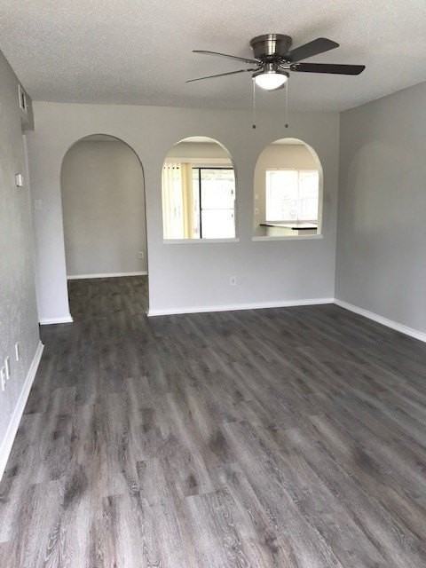 1601 Meridian Way - Photo 4 of 16