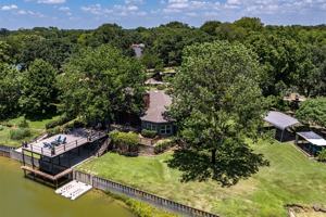 featured image of 111 Hickory Creek Cir