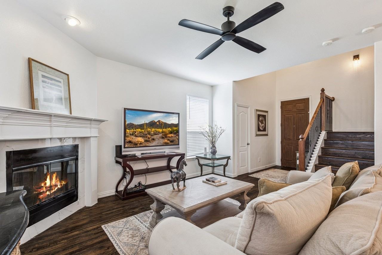 1700 Adams Pl - Photo 3 of 33