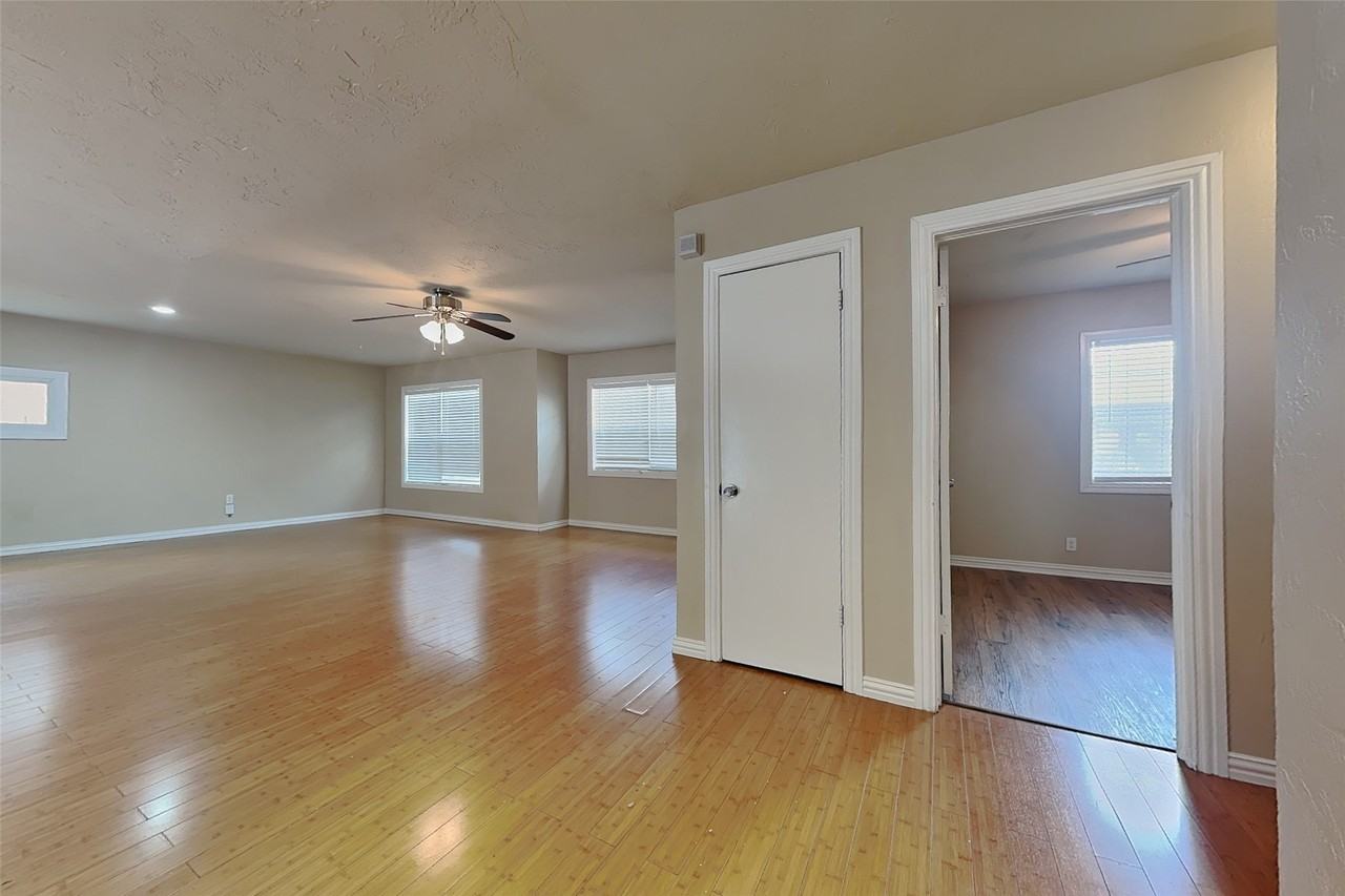805 Aransas Dr - Photo 7 of 15